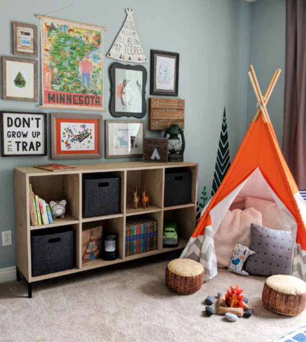 Kamar Anak Dengan Desain Kartu Permainan